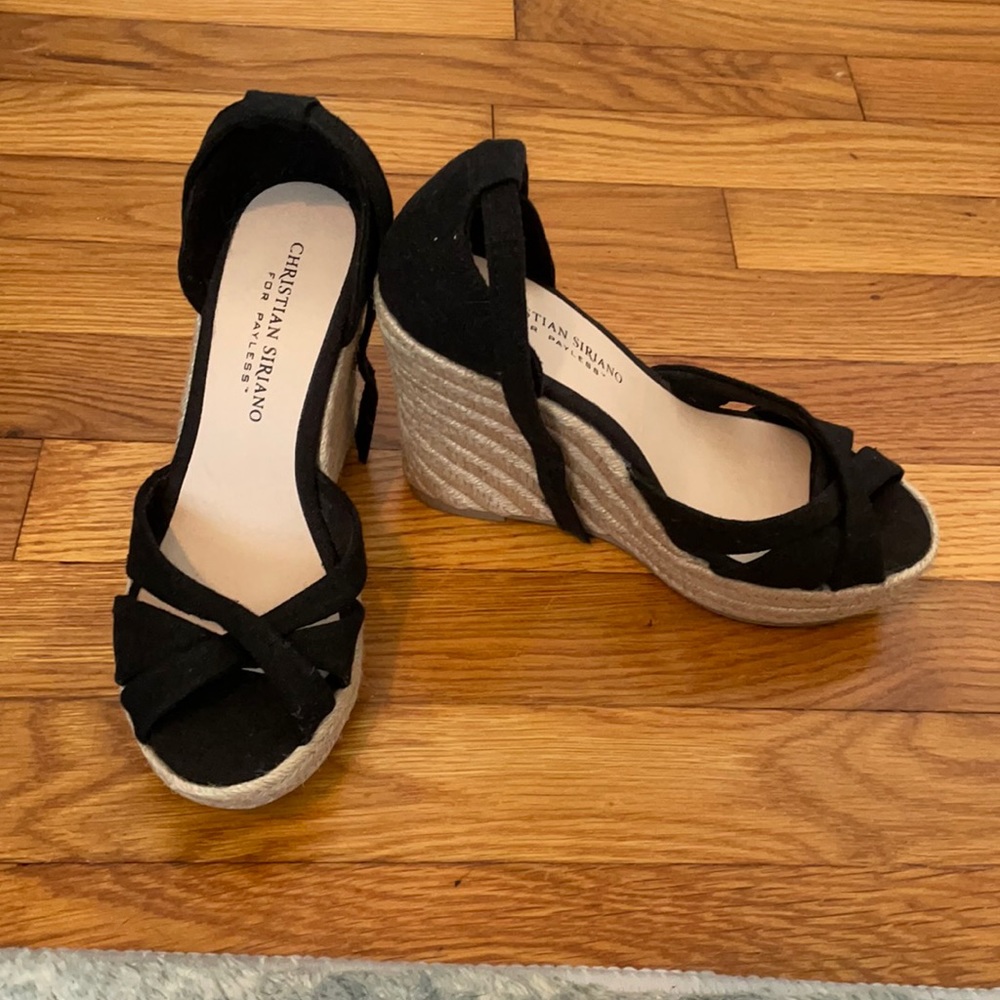 Black ankle strap, Espadrille wedges run small